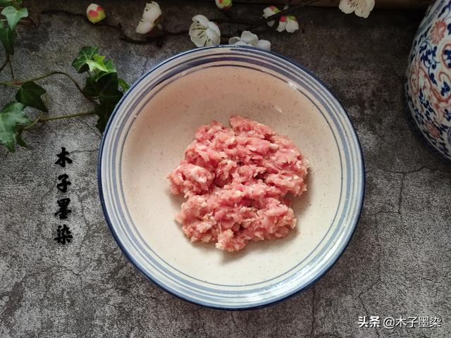 1根萝卜半斤肉，一夹一蒸，挑食的娃连吃3天，没吃够