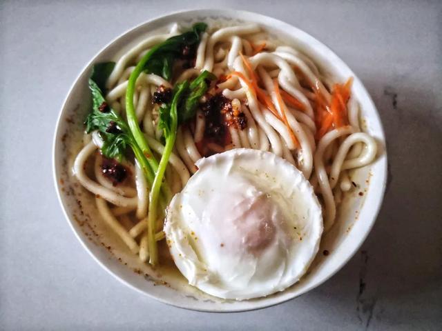 伊人|今天的温暖，都是这碗面给的｜人间烟火味，最抚凡人心