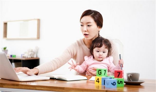 超级宝妈|全职妈妈VS职场妈妈，几个区别旁人一眼便知，共同点大家心知肚明