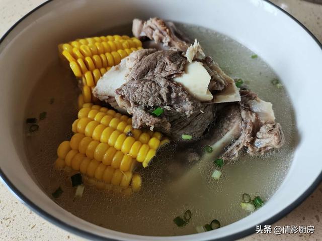 三九天，天气寒冷，排骨和它一起炖，汤汁鲜美，冬季吃正合适