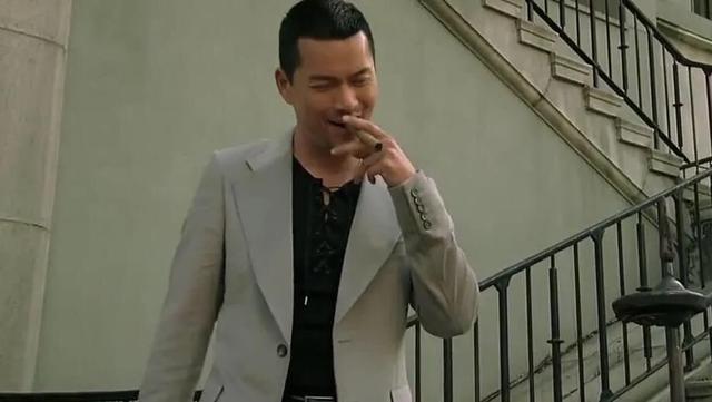 香港黑帮电影，最具代表性的演员有哪些？|资讯早知道