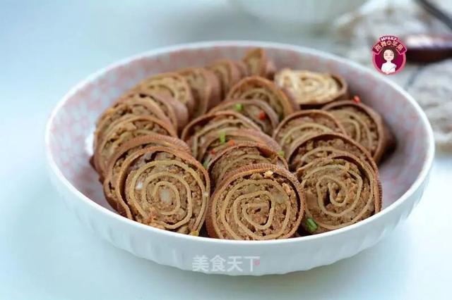 卤五香豆皮肉卷：肉香浓郁，解馋又下饭