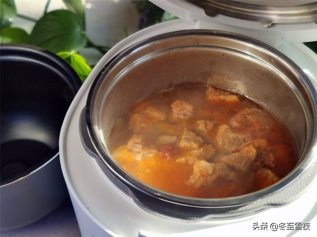 牛肉怎么做才软烂？教你炖牛肉的小技巧，牛肉容易熟烂，味道香