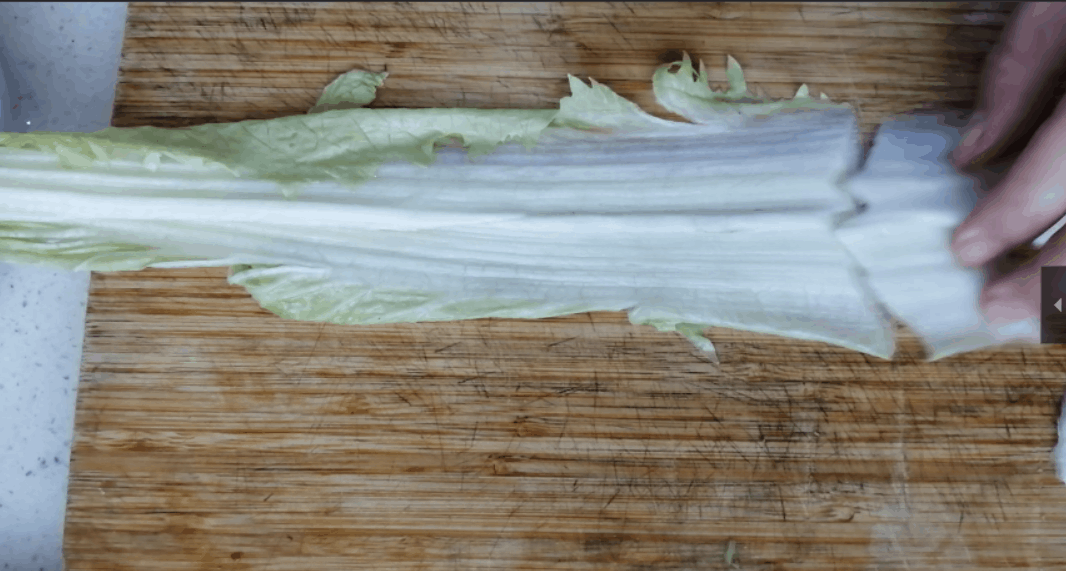 北方人的家常菜：海带白菜烧冻豆腐