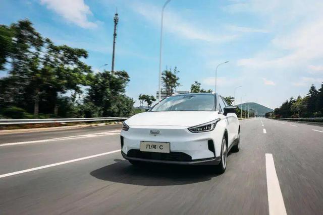 汽车大观｜内有隐忧 外有强敌 吉利新能源汽车路在何方？