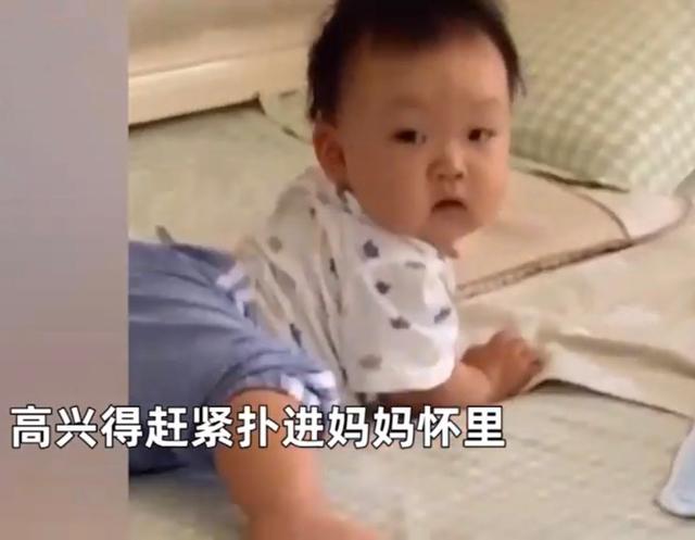 你的育儿经|婴儿睡醒不哭不闹，表明几种迹象，父母的养育方式很重要