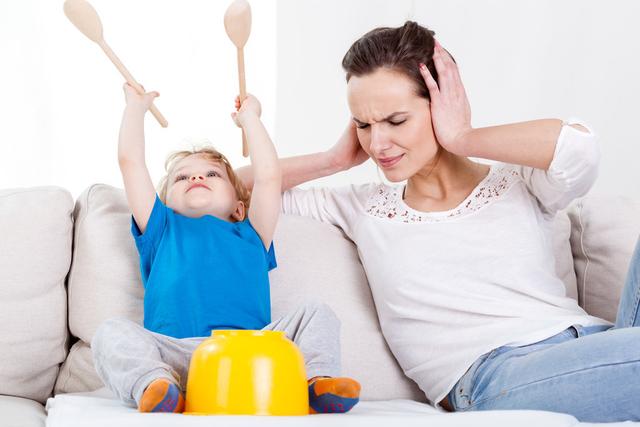 [超级宝妈]“妈妈，你咆哮的样子好丑！”易怒的妈妈，养不出幸福的孩子