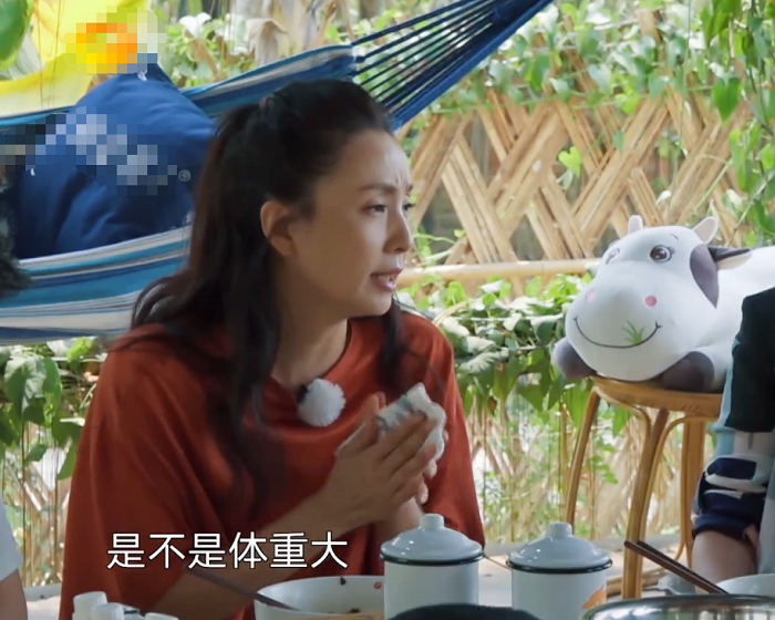 徐峥太惨了，老婆与“前夫”沙溢上节目不算，还被陶虹花式吐槽糖果儿