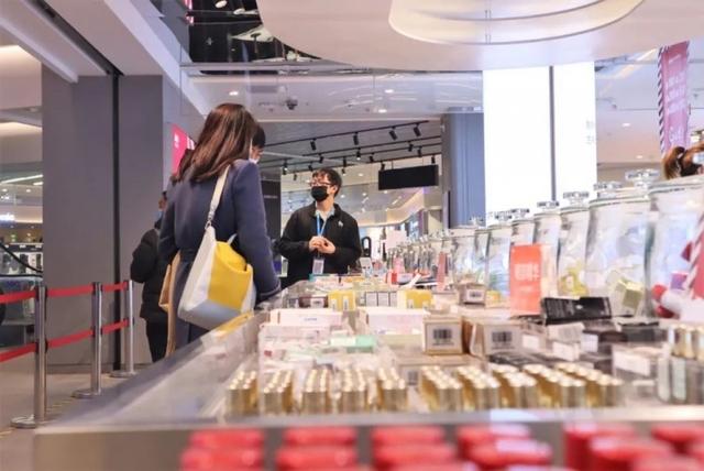 浦东|家电美妆一起装进购物车，浦东这家知名门