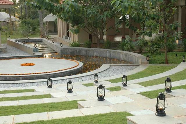 「旅行百事通」在家静修？这十处世界隐居圣地为心导航