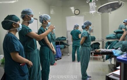 「你的育儿经」“生孩子不是表演节目,请你们出去!”