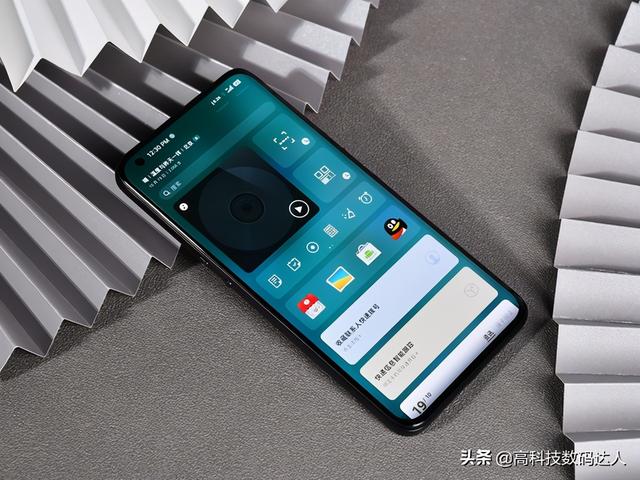 没有罗永浩的坚果R2，究竟有哪些创新？值不值得入手？