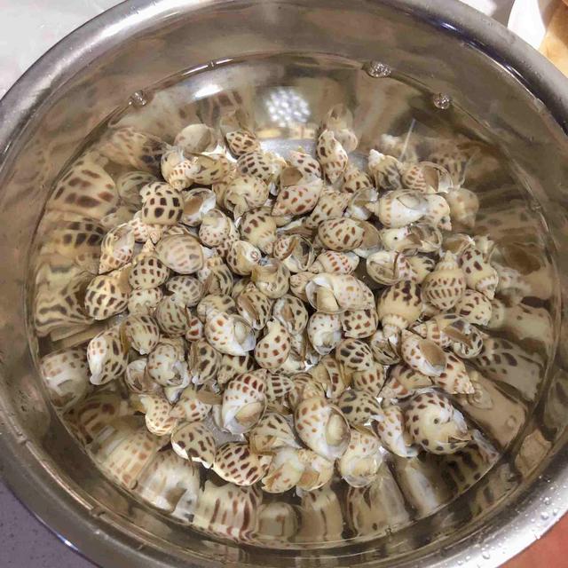 "寄生虫"最多的这道菜,许多人傻傻当成美食,懂的人避之不及