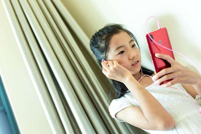 超级宝妈@滞留意大利的中国夫妻哭诉：救救我们，宝宝刚出生我俩都被感染了