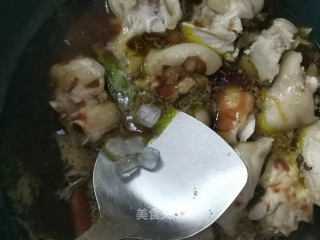 猪蹄这样做，软而不烂，肥而不腻！香糯可口，入口即化！家人超爱吃