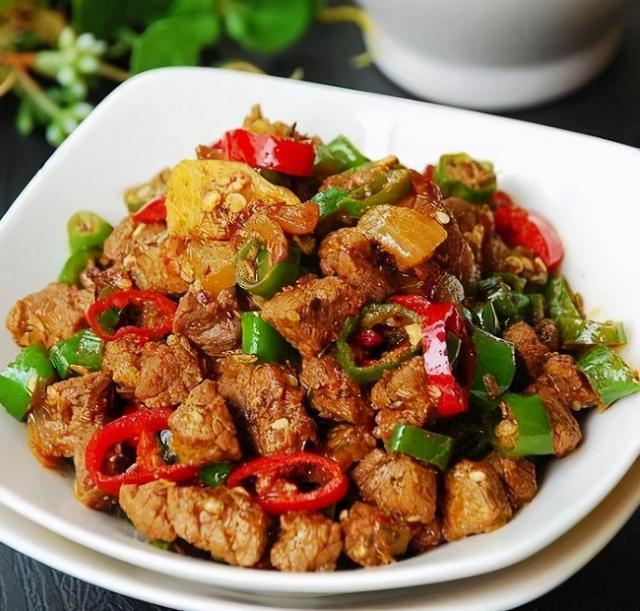 30余道美食集锦，醇香好味道鲜美不油腻，家人喜欢吃我就喜欢做