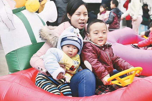 不是不愿生二胎，这6张图带你了解二胎妈妈的心酸，第5张扎心了