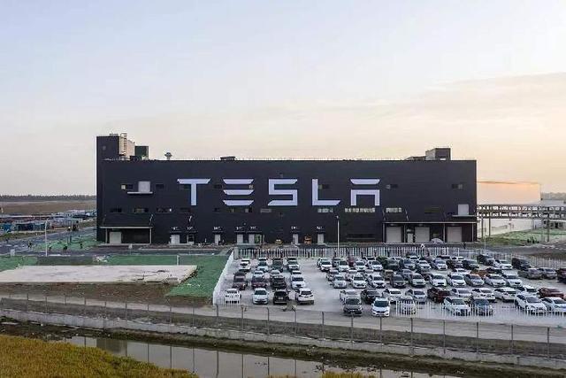 「上游新闻」特斯拉加速本土化进程 或将打造“中国风”车型