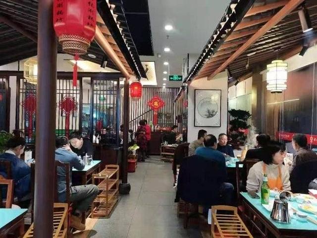 嗨淄博丨跨年吃什么？烧烤火锅网红店，全备齐了