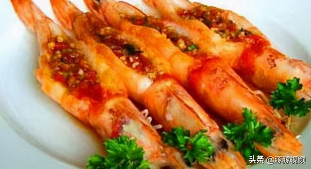 美食推荐：干锅多宝鱼，酱爆鱿鱼，茄汁棒棒虾，私房烤玉米的做法