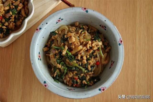 甜味超标|《向往》中黄磊做的3个米粉配菜，这道最有特色，拌米粉超开胃