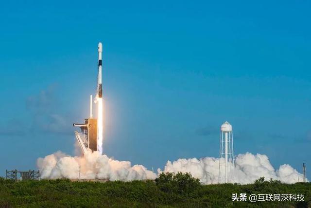 网友：马斯克真乃神人！SN8再获新突破，星链卫星却被推迟？