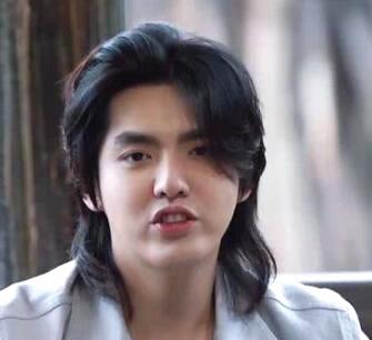 自称伺候过五代才子歌手，他才是窦唯郑钧的头号“迷弟”，高晓松：我这辈子都在给帅哥做陪衬！影视交流地