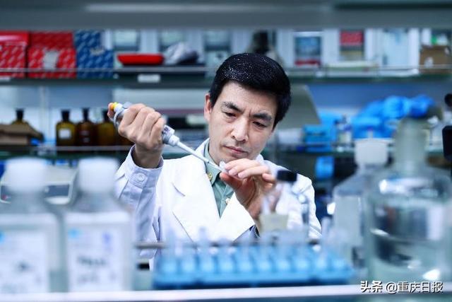 科学家|首个！重庆教授获美国心脏学院杰出科学家奖