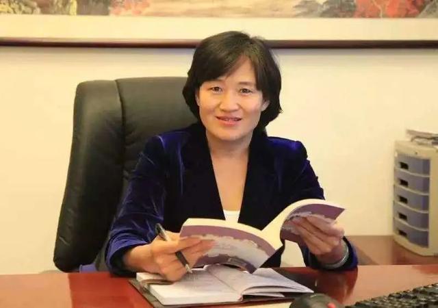 「超级宝妈」特级校长和特级教师来支招：居家生活，让孩子变自律的“金点子”
