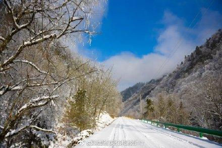 「光明网」一起看雪落神河源，感受最纯粹的美