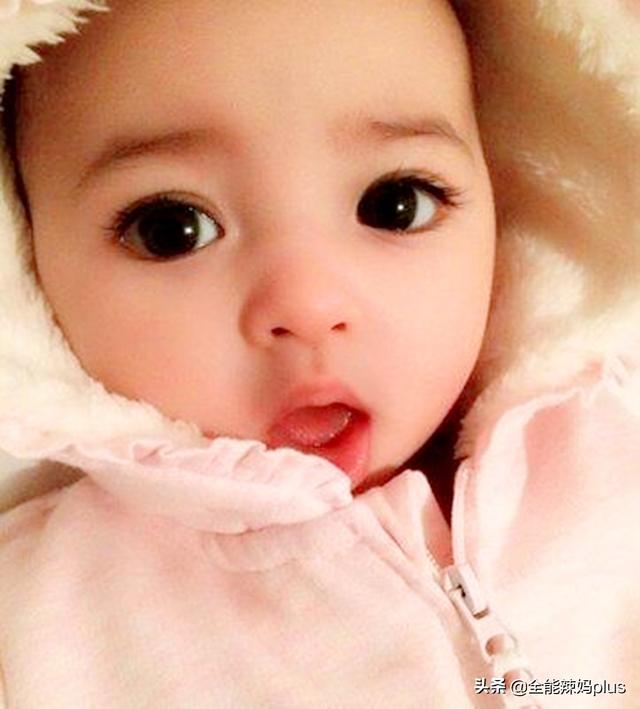 你的育儿经：“最美新生儿”爆红，高颜值让大夫惊喜：孕期这个行为很重要