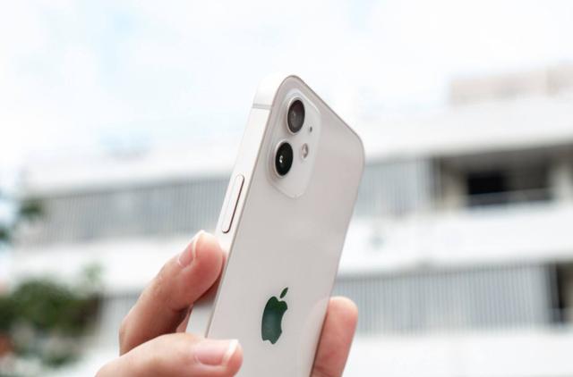 一台iPhone12赚近4000，苹果真是想钱想疯了？