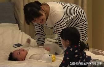 【超级宝妈】为何二宝总是比大宝“精”？这3点原因太真实，网友：无力反驳