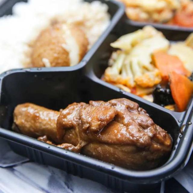 便利|排队排出C字型，滚一遍菜单只要人均20块，杭城打工人食堂新晋C位非它莫属