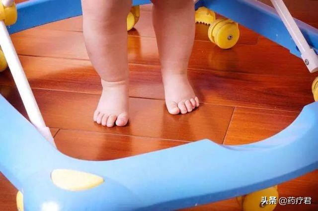 #你的育儿经#学步车,早被多个国家列入黑名单!为何你还在给孩子用?