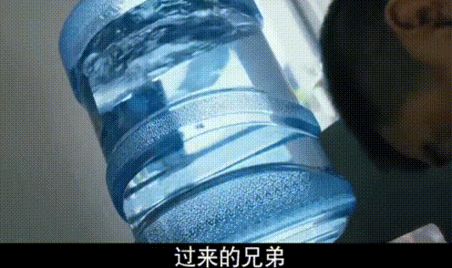 《三叉戟》开播登热搜，“站好最好一班岗”剧情催人泪下|江苏卫视