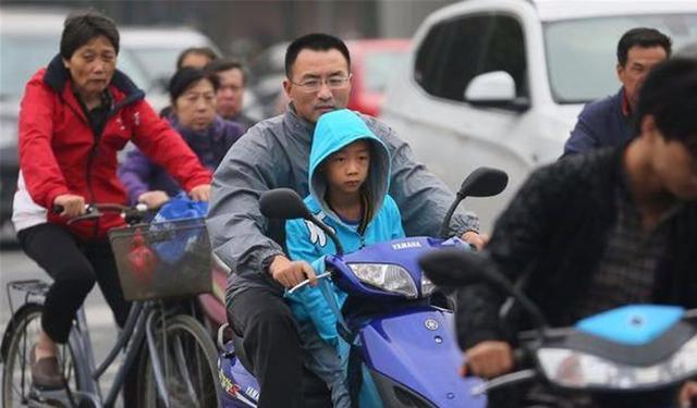 「你的育儿经」凭什么父母可以攀比孩子成绩，却不允许孩子攀比父母财富？
