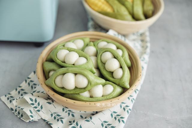 #你的育儿经#孩子不爱吃菠菜，不如这样做，两口一个，全家老少吃不够