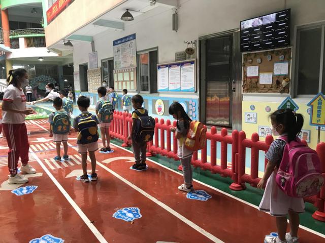 你的育儿经|实拍!四会幼儿园返园第一天,小朋友们终于又见面啦!