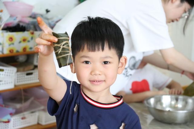 纪夏浮梦|八里店镇中心幼儿园：浓浓端午情 小小粽子香