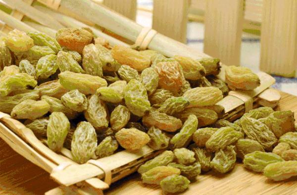 异物|就因为一粒葡萄干!女婴差点出事……南昌家长千万当心