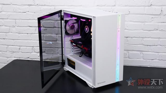 Thermaltake 挑战者H6机箱评测：秀外慧中