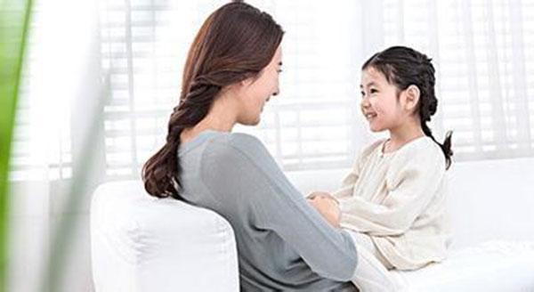 「你的育儿经」日本学校厕所很干净，为啥很多孩子不肯上？看完原因，爸妈好心疼