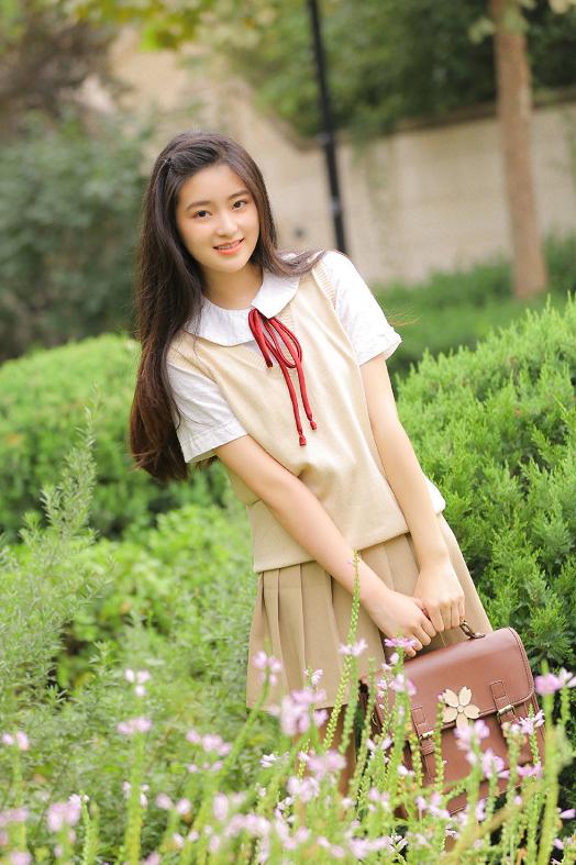 9号放映厅：林青霞“女儿”长大了，眉眼英气容貌高级，国民闺女要易主了？