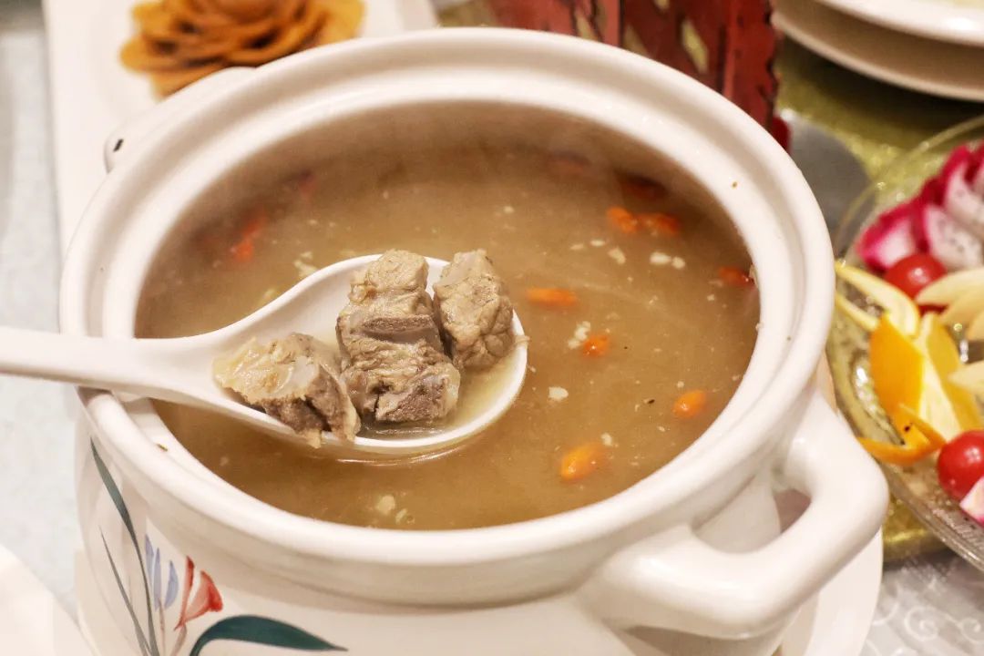 团圆宴|吃的不是菜，是新年好兆头！1688元的江南特色年夜饭吃点啥？