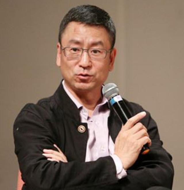 白岩松培养出学霸儿子，他的育儿理念迅速走红：多让娃吃这3种苦