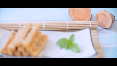 超级宝妈：箱一烤，就能品尝到可口的美食啦