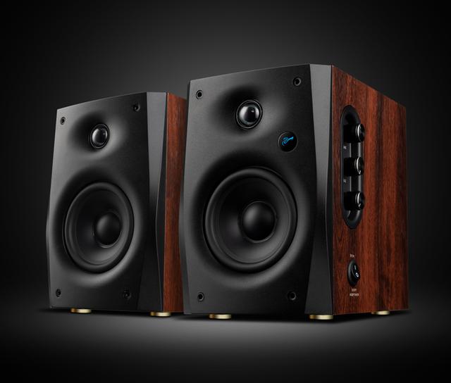 玩转桌面影音--HiVi-Swans D1100蓝牙有源音响