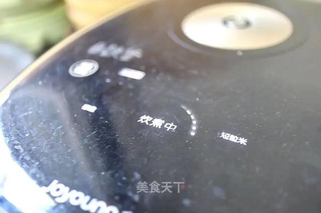 吃了几十年糯米，这种做法还是头一次见！软糯美味，老人小孩都喜欢