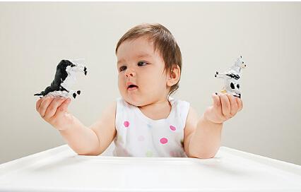 「超级宝妈」宝妈把娃养的鱼炖了，女儿悲伤大哭，孩子的“泛灵心理”你知道吗
